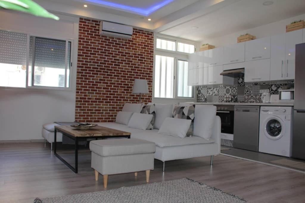 New Luxury Apartment 3- Best Location in Rabat Extérieur photo